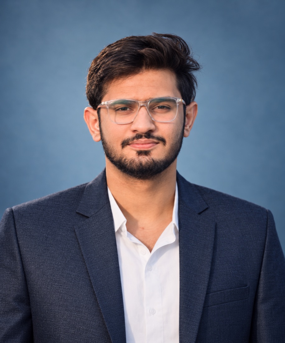 Portrait of Huzaifa Habib, Shopify developer